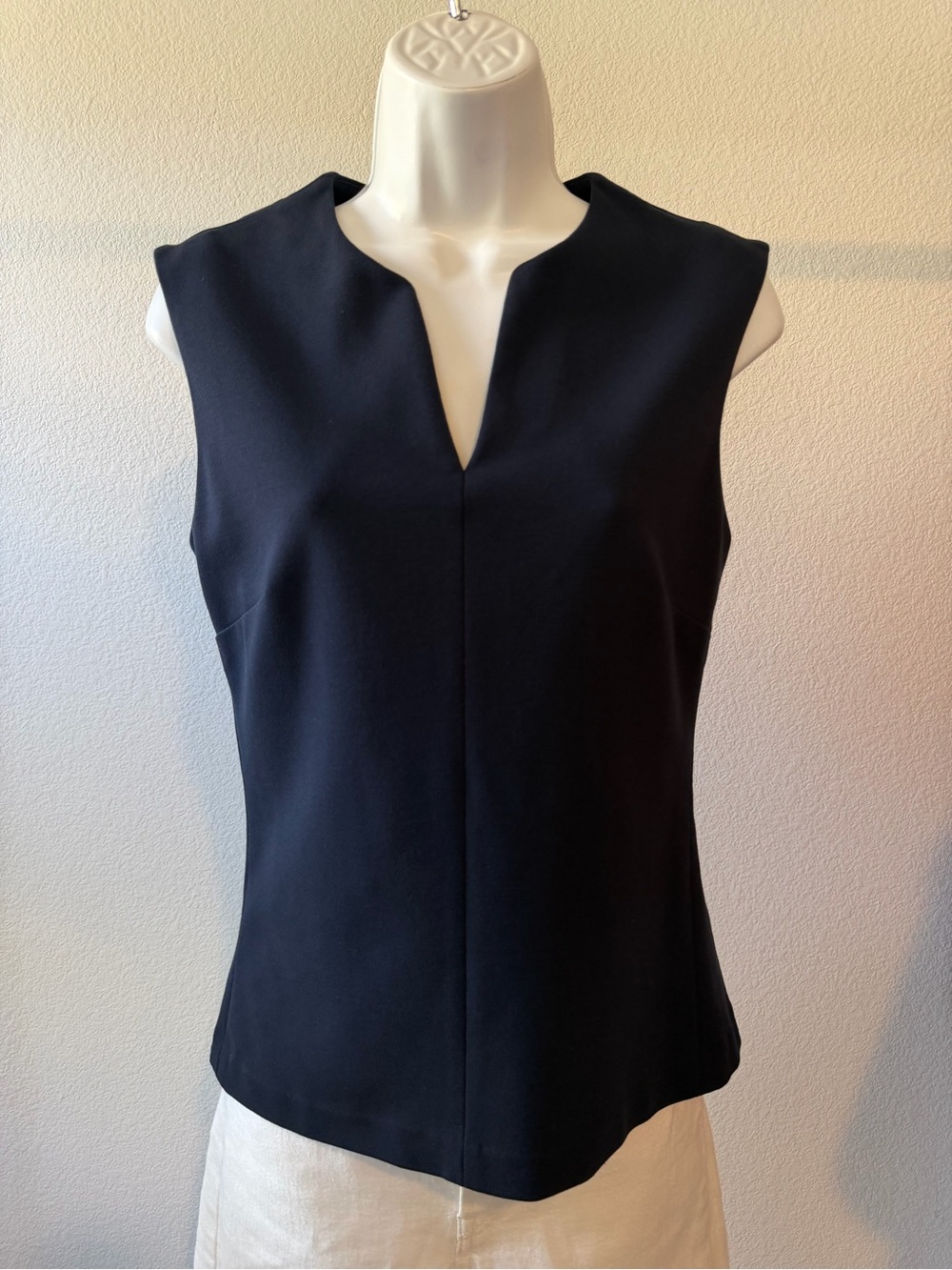 MM La Fleur Top Navy Size 8